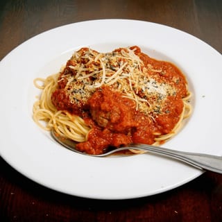 Lunch Spaghetti and Meatballs Pasta