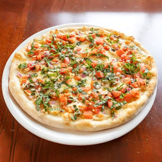 Basil & Tomato Pizza